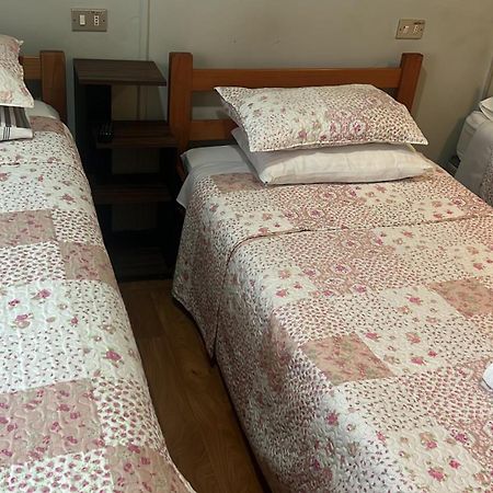 Hostal Victoria Punta Arenas Ngoại thất bức ảnh