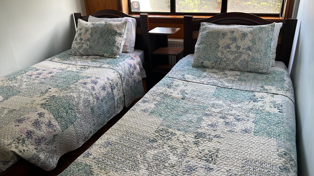 Hostal Victoria Punta Arenas Ngoại thất bức ảnh