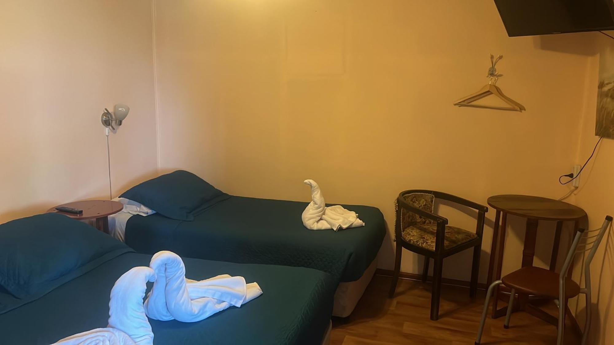 Hostal Victoria Punta Arenas Ngoại thất bức ảnh