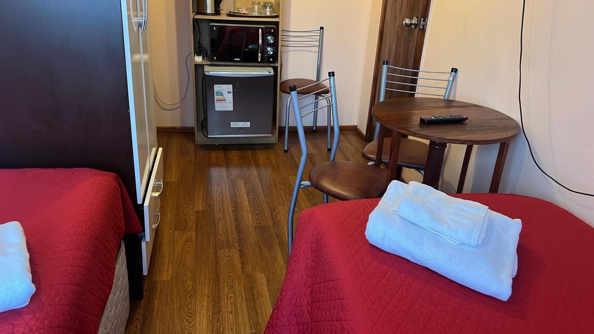 Hostal Victoria Punta Arenas Ngoại thất bức ảnh