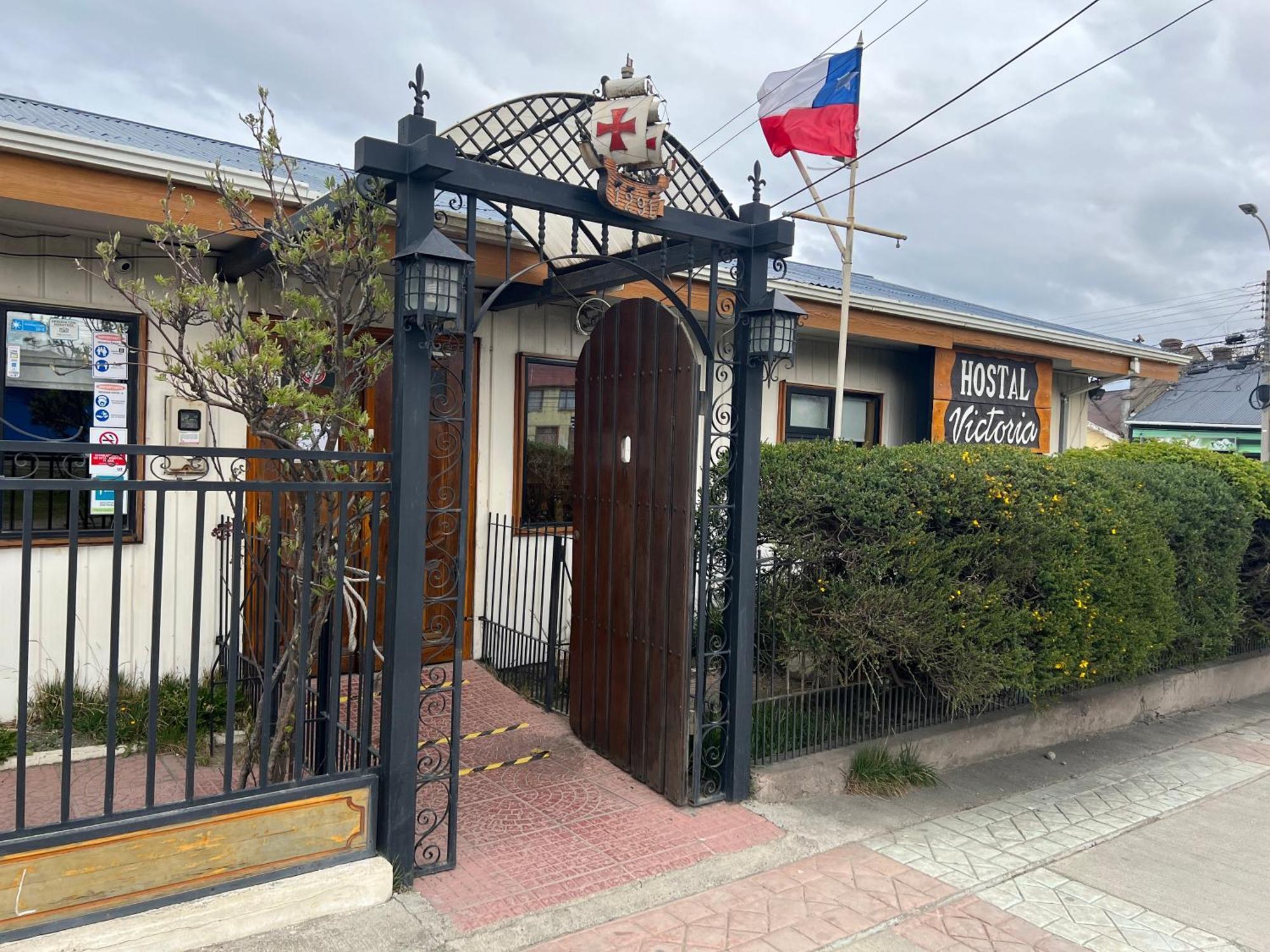 Hostal Victoria Punta Arenas Ngoại thất bức ảnh